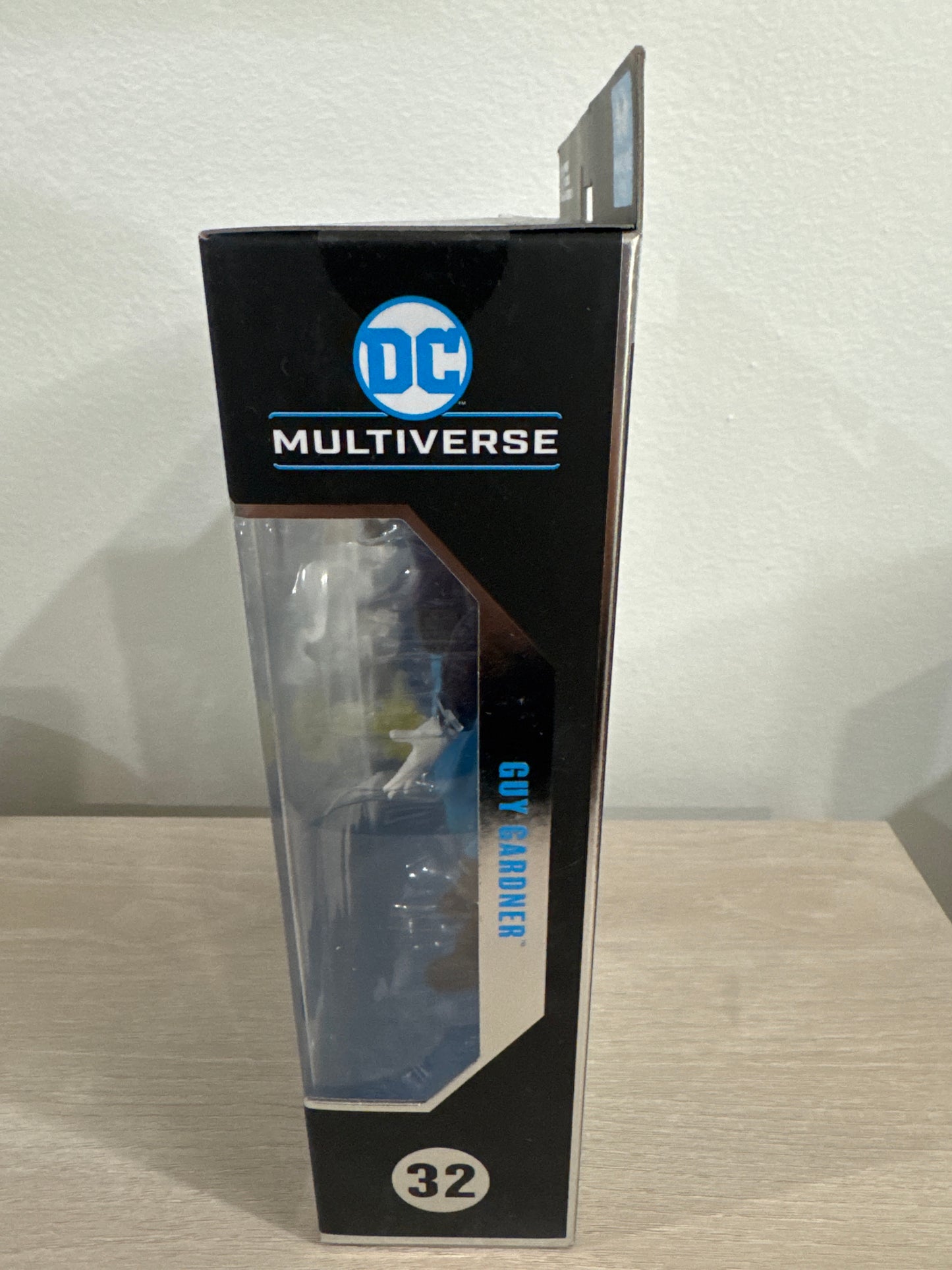 DC Multiverse Guy Gardner (Green Lantern Corps) Platinum Edition 7-Inch Action Figure - Chase