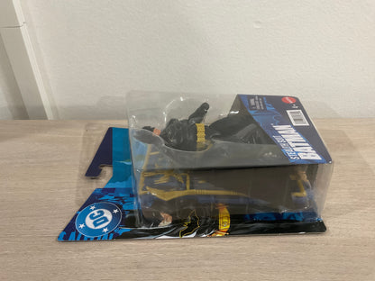 DC Premiere Wave 2 Stealth Suit Batman 6 1/2-Inch Core Action Figure