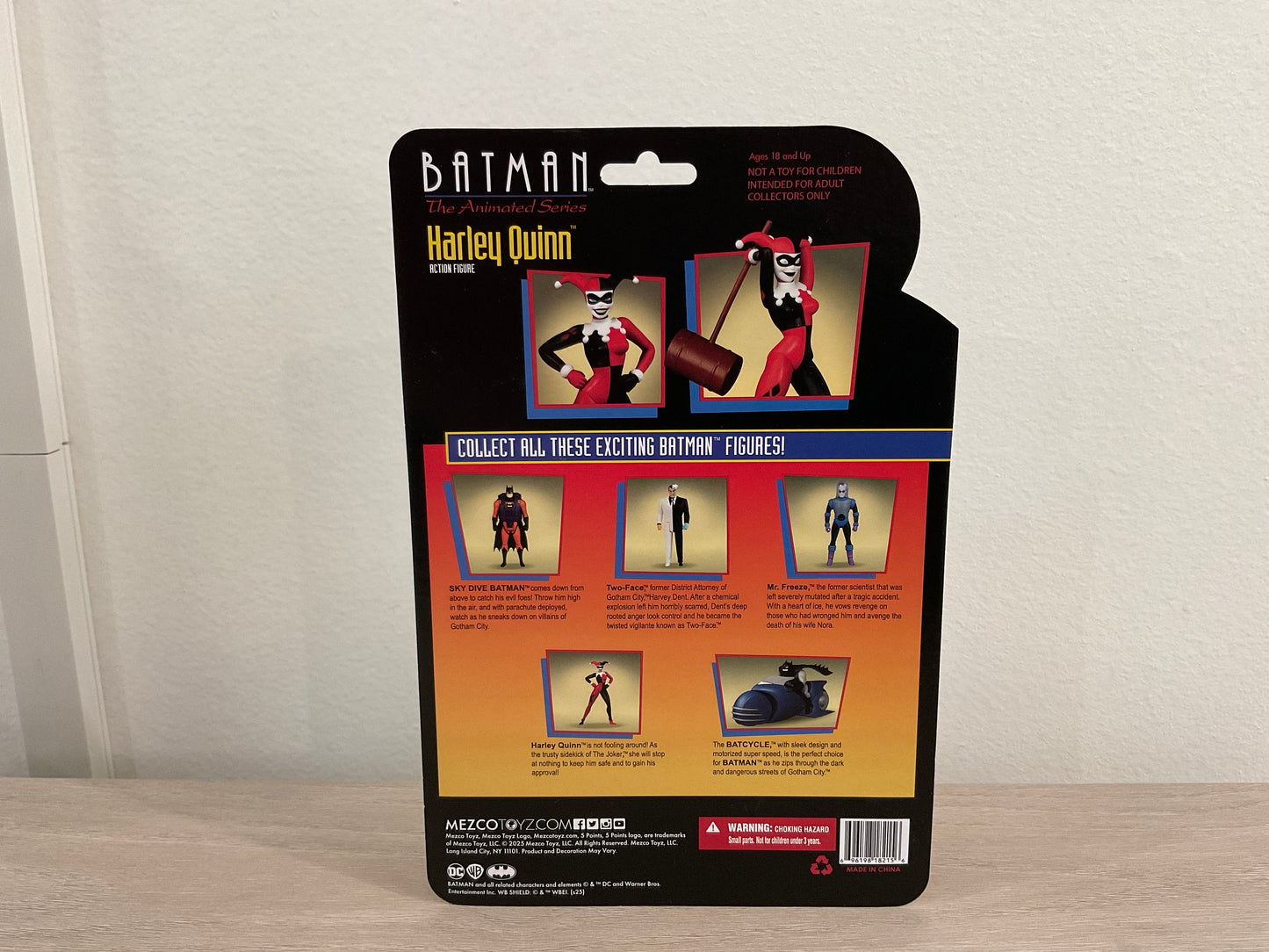 Mezco 5 Points Harley Quinn Batman: The Animated Series 3.75-Inch Action Figure