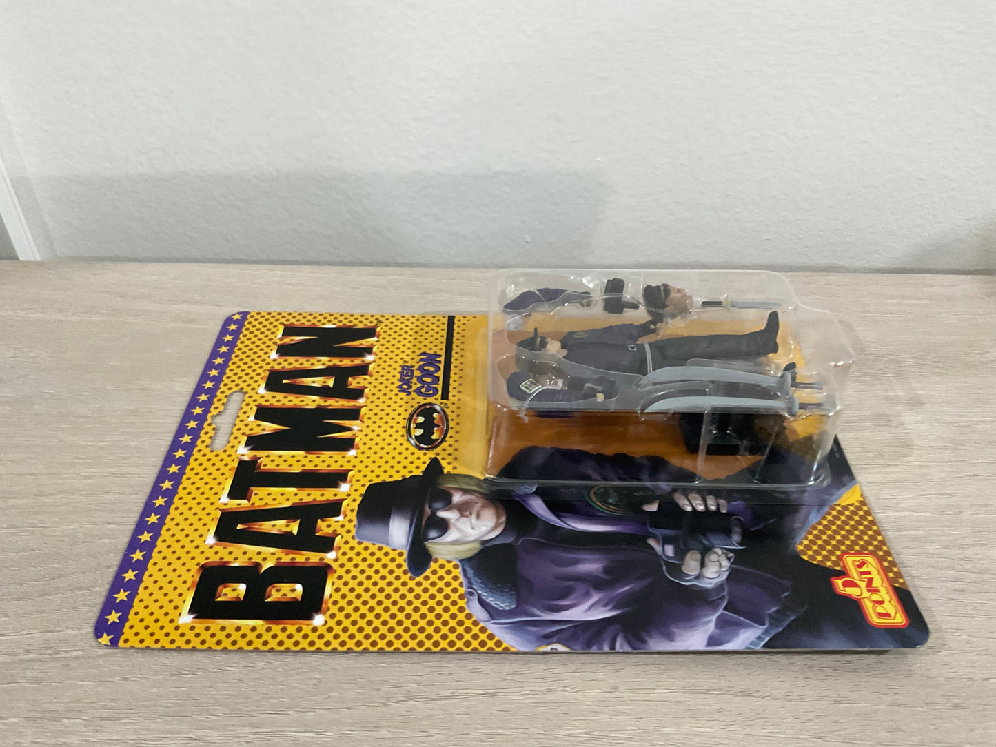 Mezco Batman (1989) 5 Points Figure Collection Joker Goon 3.75" Retro Cardback