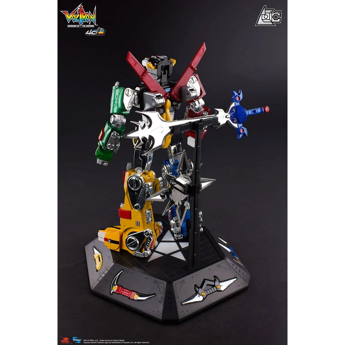Toynami Voltron 40th Anniversary Gift Set Light-Up Sound Base Deluxe Collectible