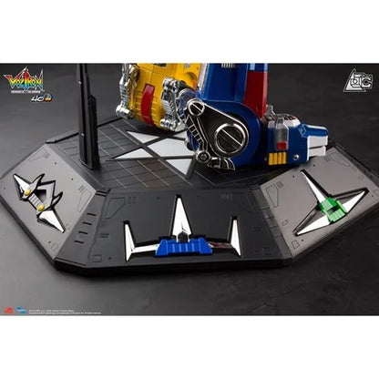 Toynami Voltron 40th Anniversary Gift Set Light-Up Sound Base Deluxe Collectible