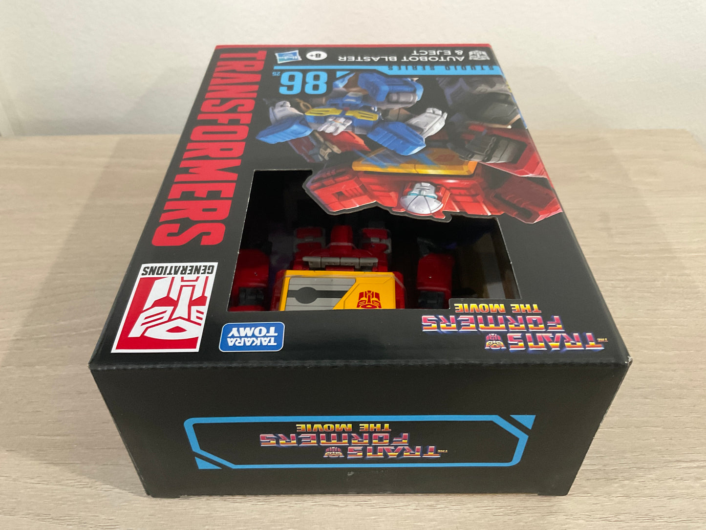 Transformers Studio Series 86 Voyager Autobot Blaster & Eject Action Figure
