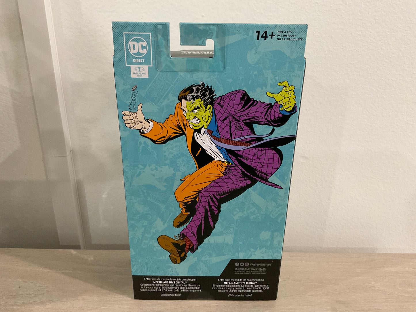 DC Direct Multiverse – Two-Face (Silver Age) McFarlane Platinum Edition 7" Chase Figure