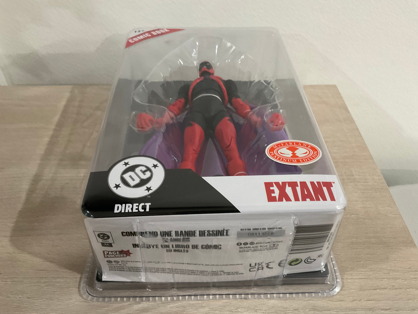 Extant (Zero Hour) – DC Direct Page Punchers Red Platinum Edition 7″ Action Figure with Comic