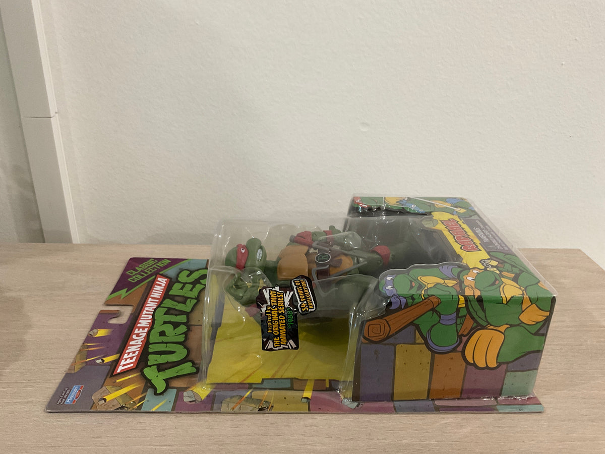 Teenage Mutant Ninja Turtles Classic Collection Original Series Raphael 6" Action Figure – Playmates Toys