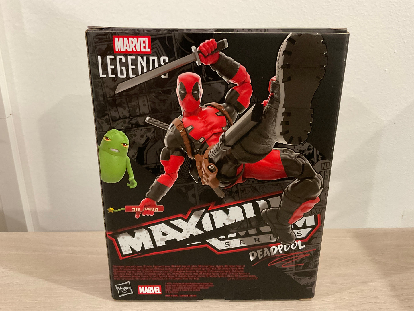 Marvel Legends Deadpool Maximum Deluxe Action Figure