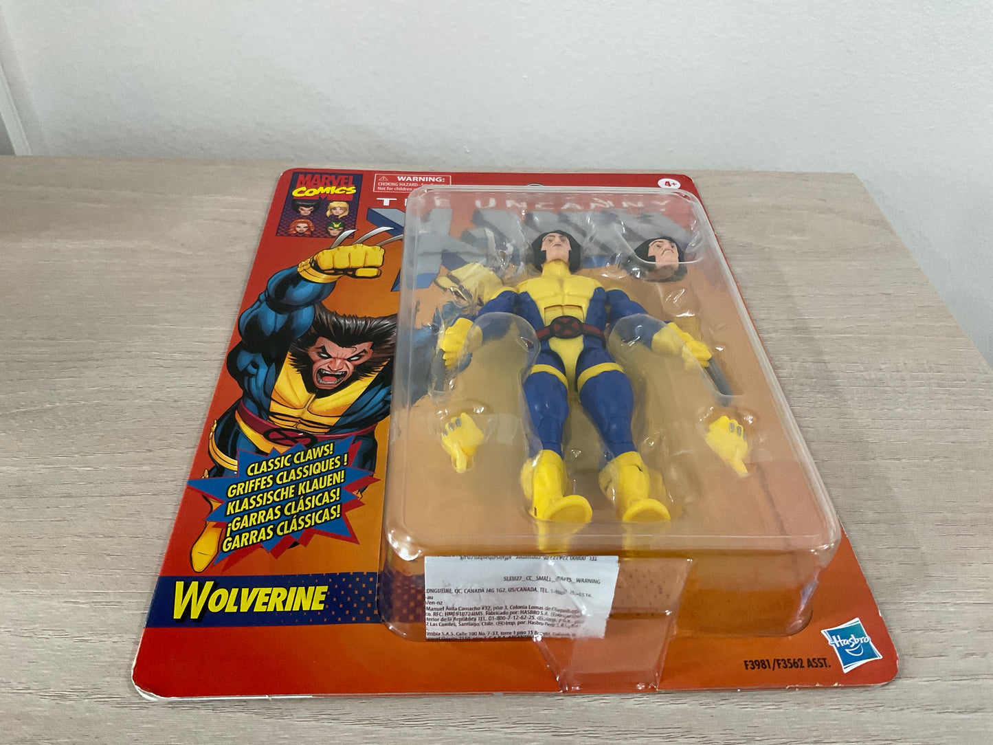 Marvel Legends Series The Uncanny X-Men Wolverine Retro Action Figure (Substandard)