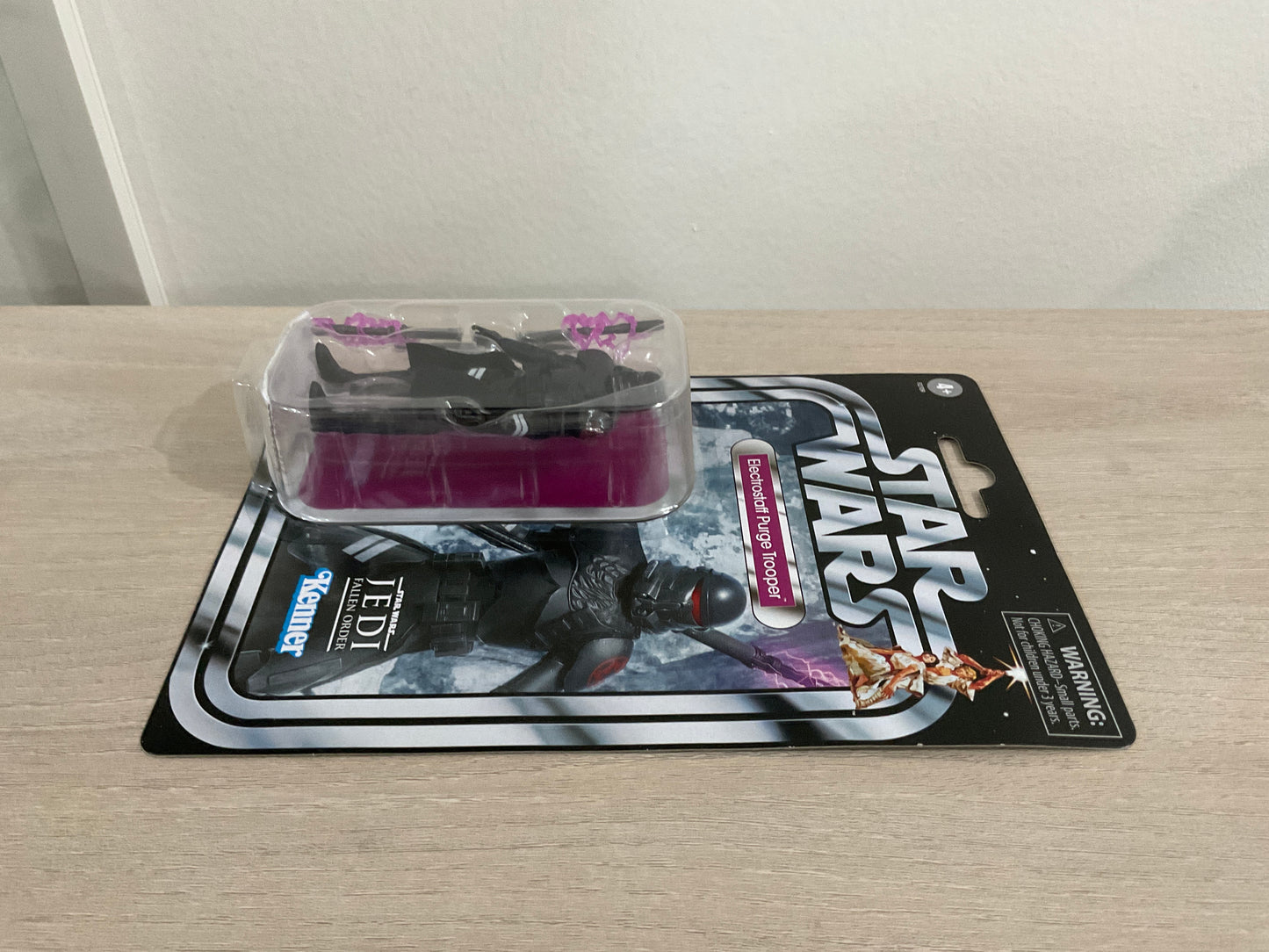 Star Wars Vintage Collection Electrostaff Purge Trooper 3.75-In Figure (Jedi Fallen Order) EE Exclusive