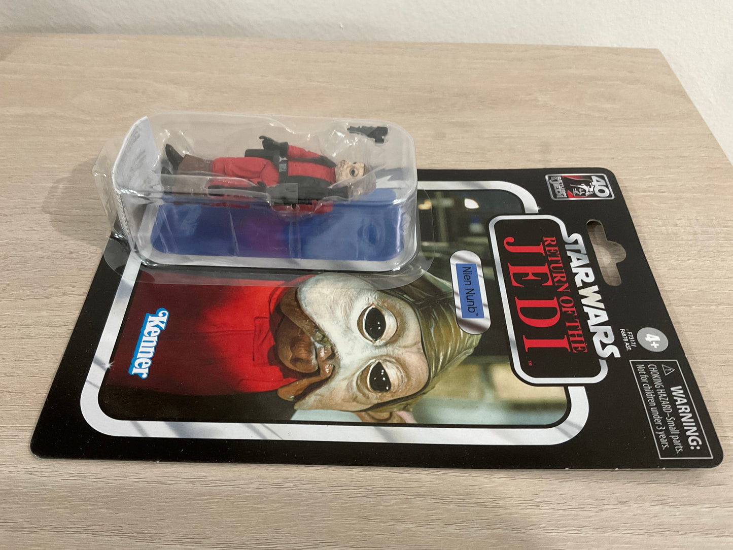 Star Wars The Vintage Collection Nien Nunb 3.75-Inch Action Figure