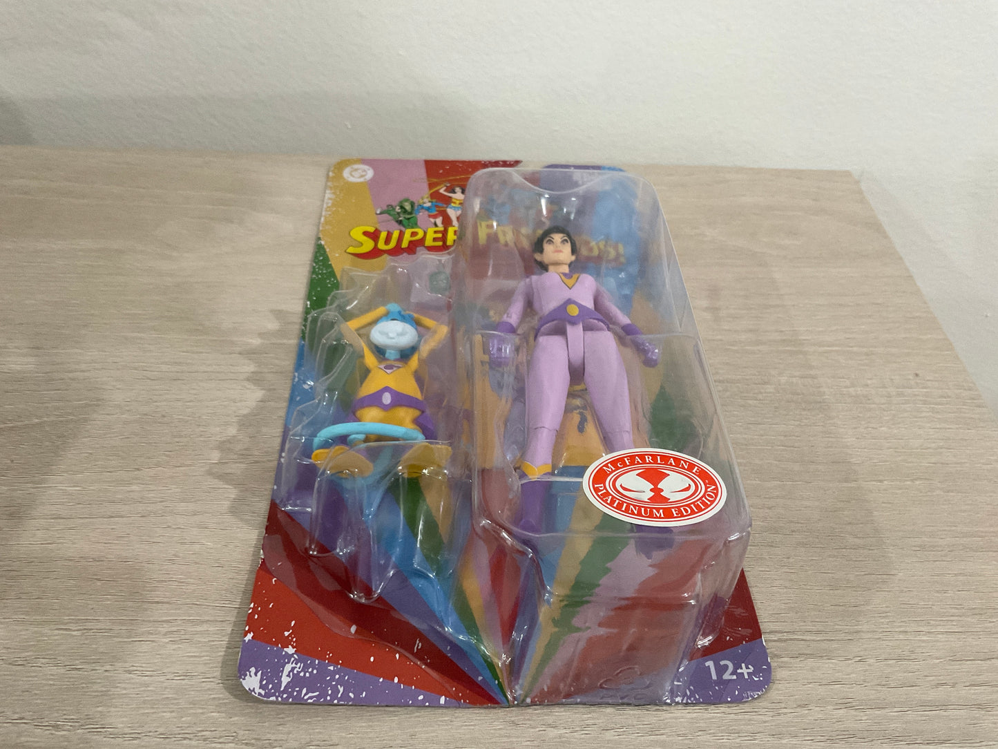 McFarlane DC Retro Super Friends Jayna & Gleek Red Platinum Edition - Substandard