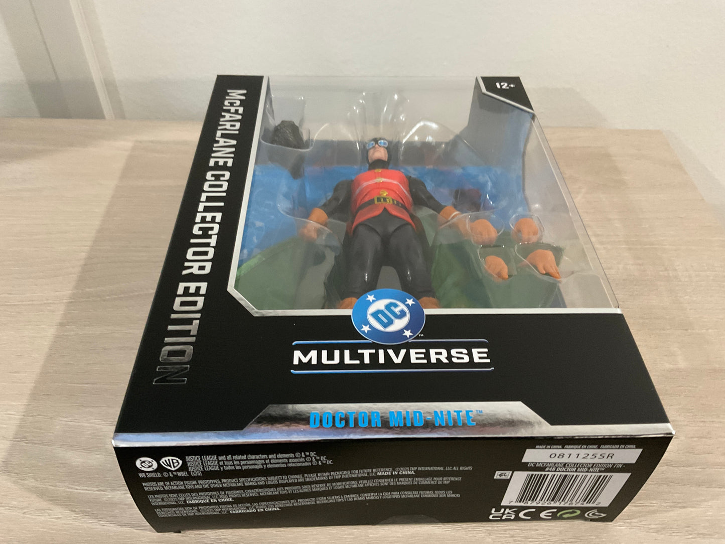 DC McFarlane Collector Edition Doctor Mid-Nite (Justice Society of America #48) 7-Inch Scale Action Figure – Exclusive