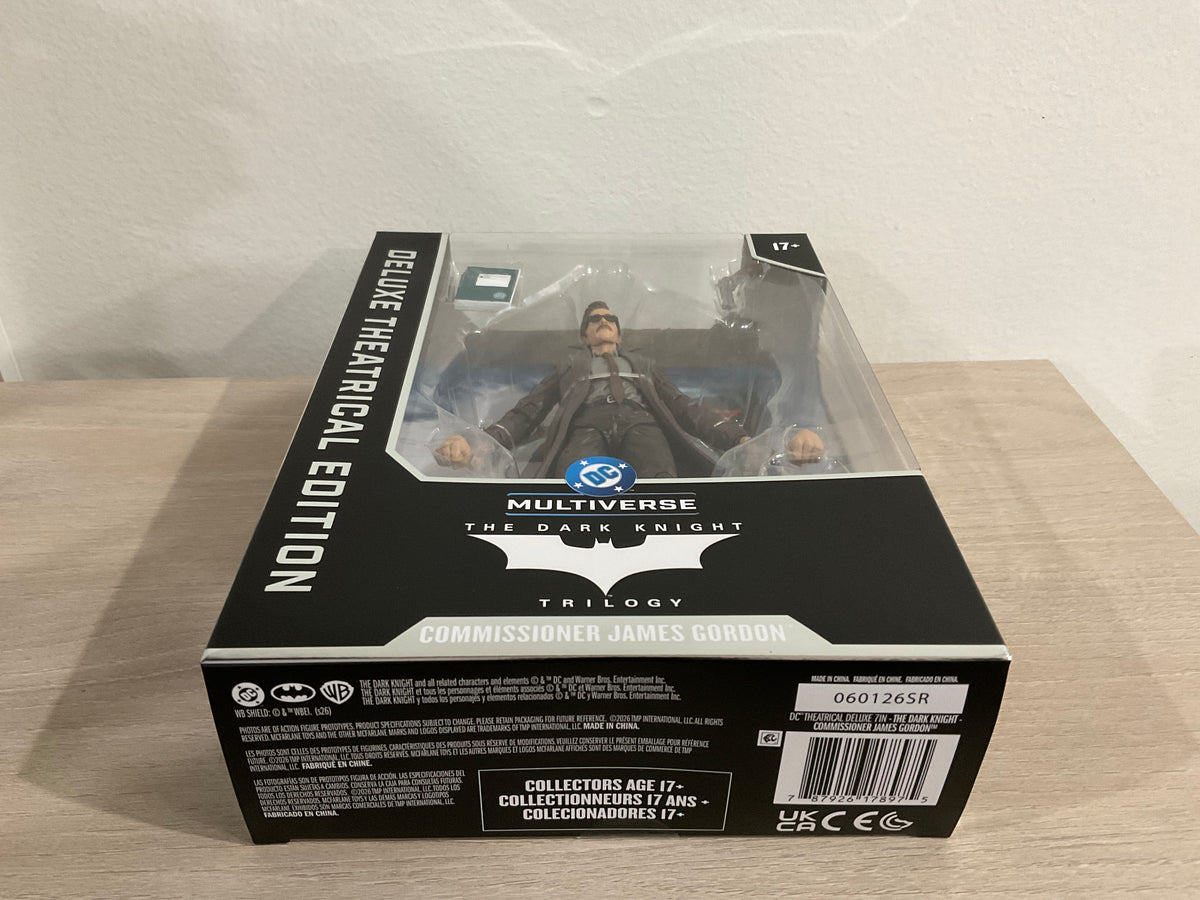 DC Multiverse Deluxe Theatrical Edition The Dark Knight Commissioner Gordon 7-Inch Scale Action Figure