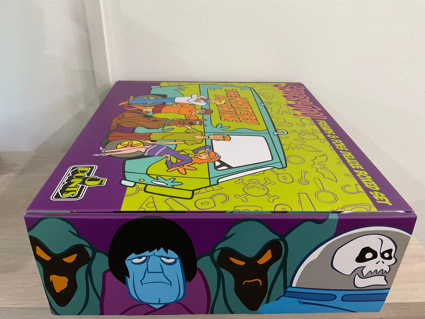 Scooby-Doo 5 Points Friends & Foes Deluxe Boxed Set – Mezco Toyz