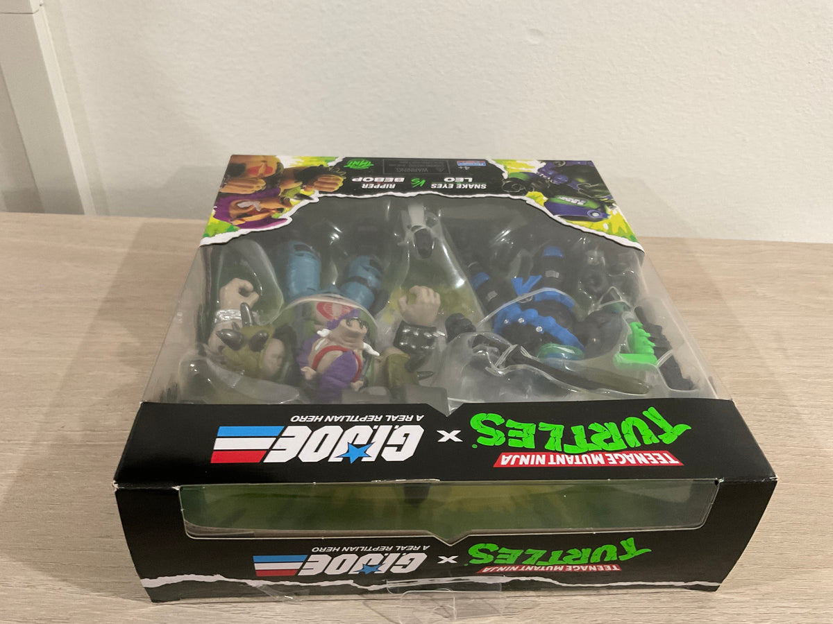 Teenage Mutant Ninja Turtles x G.I. Joe Snake Eyes x Leonardo vs. Ripper x Bebop Action Figure Set