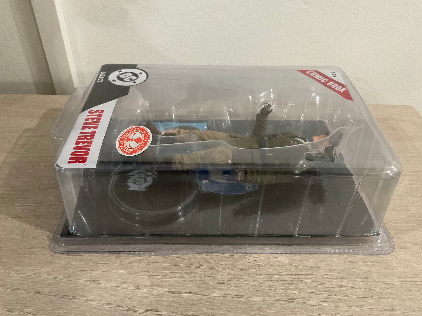 Wonder Woman – Steve Trevor (Wonder Woman #1) Page Punchers Red Platinum Edition 7" Scale