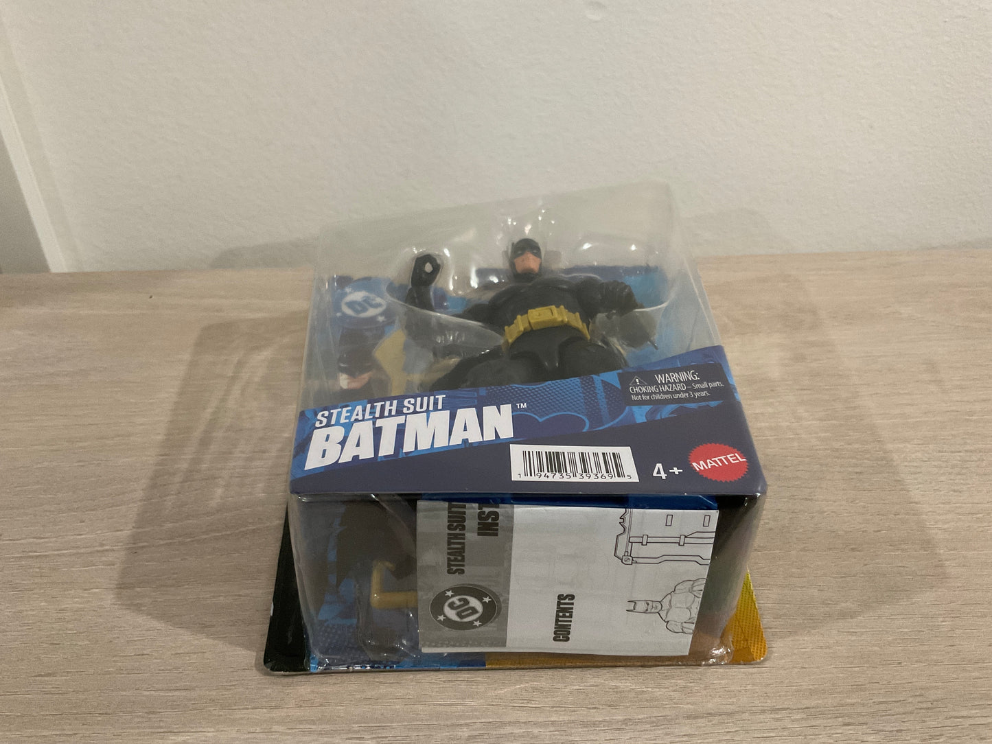 DC Premiere Wave 2 Stealth Suit Batman 6 1/2-Inch Core Action Figure
