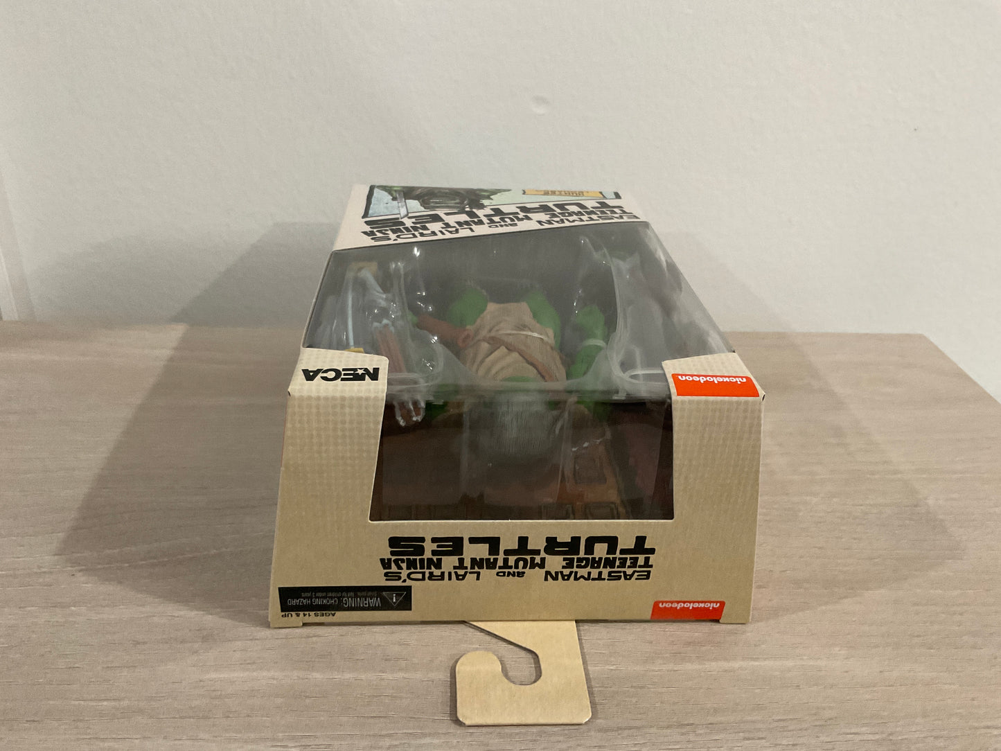 NECA Teenage Mutant Ninja Turtles Mirage Comics Hunter Leonardo 7-Inch Scale Action Figure