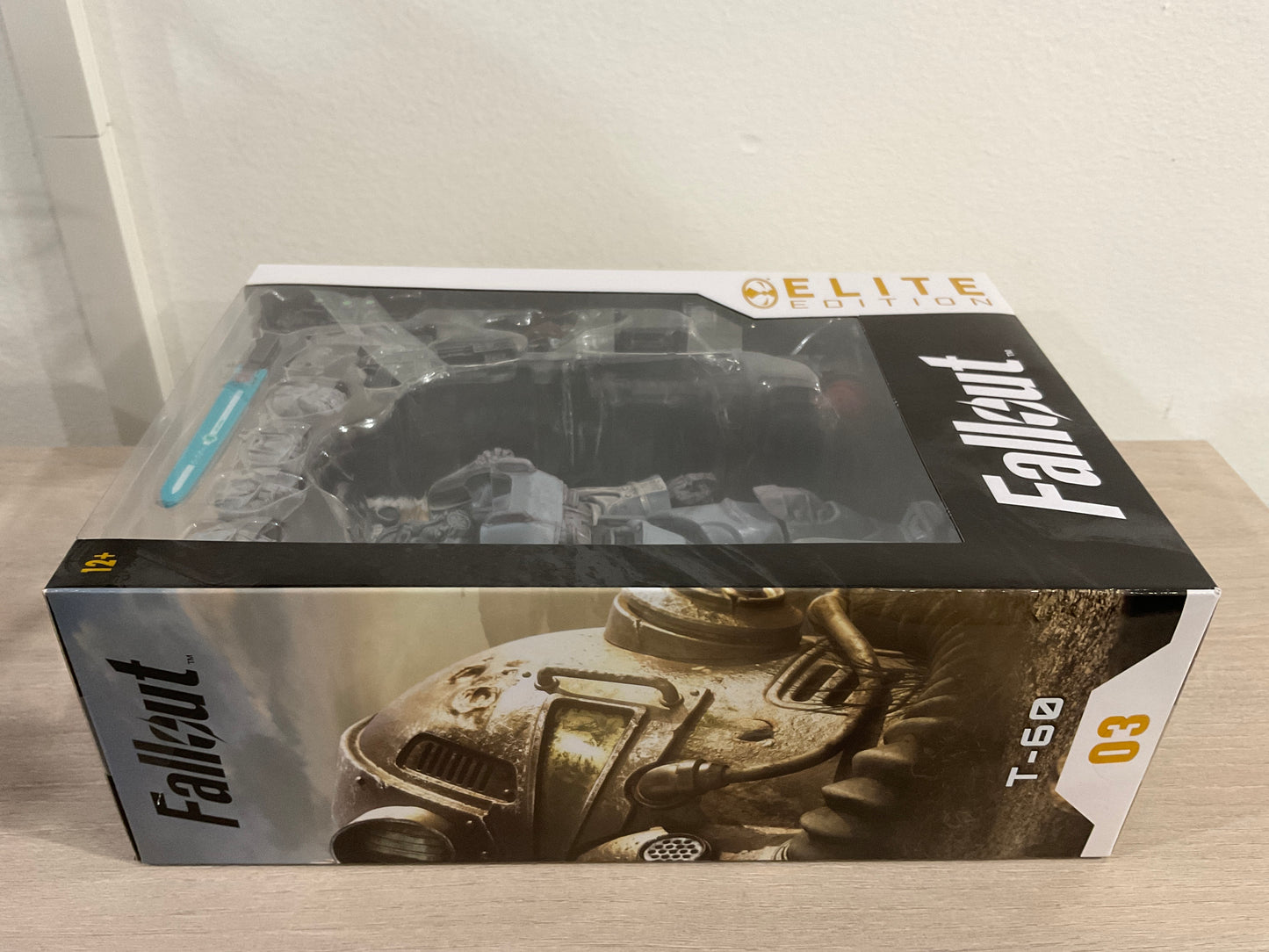 Fallout 76 T-60 Power Armor Elite Edition #3 McFarlane 7-In Deluxe Action Figure