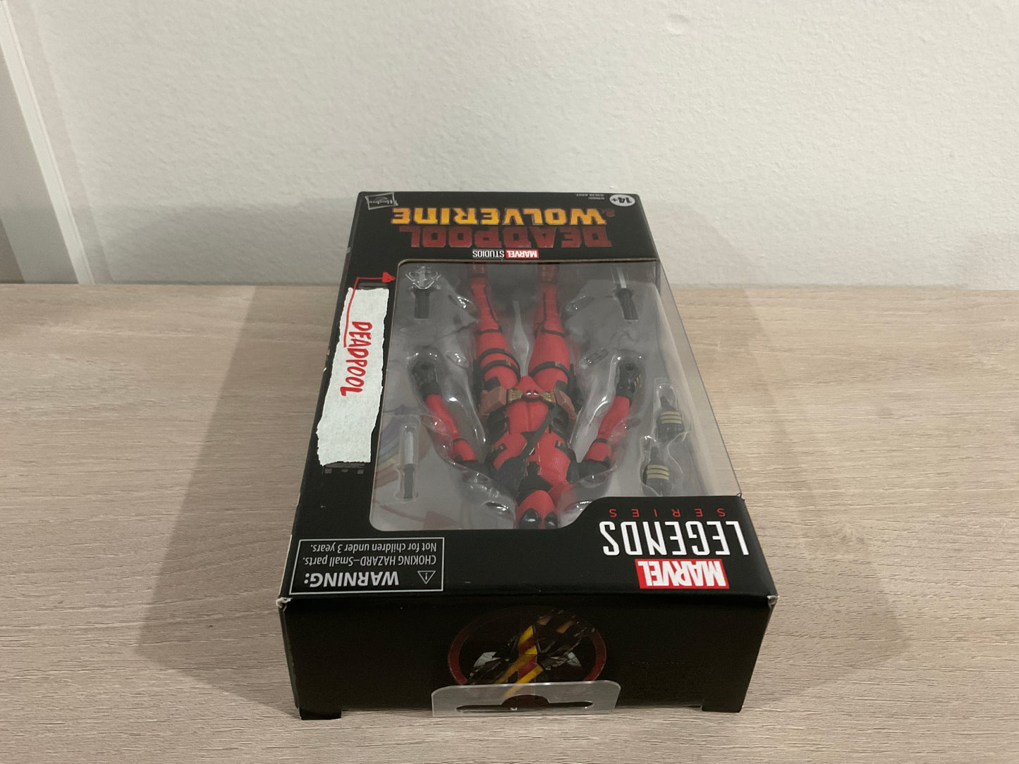 Marvel Legends Series Deadpool – Marvel Studios' Deadpool & Wolverine 6-Inch Action Figure