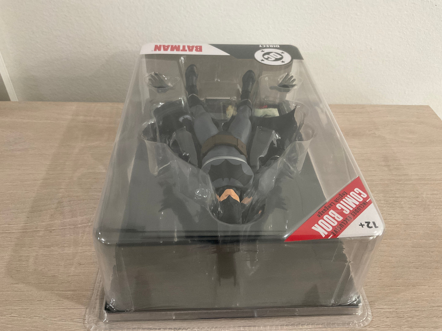 McFarlane Toys DC Direct Page Punchers Wave 13 Batman (Justice #1) 7-Inch Action Figure with Comic