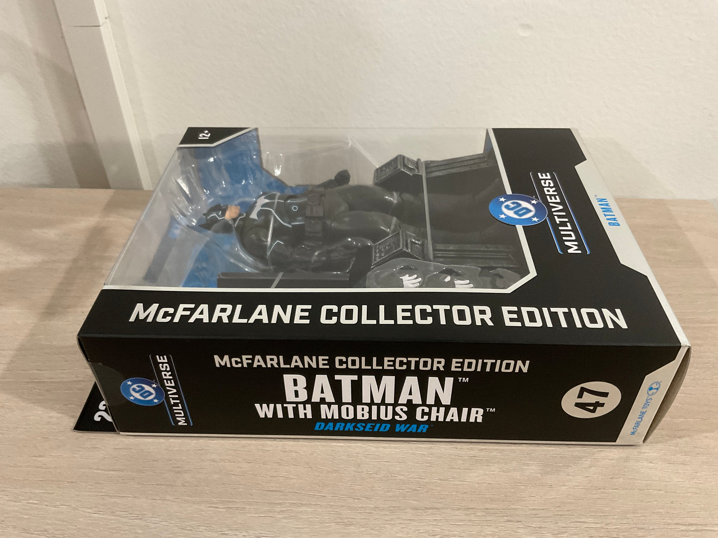 Batman with Mobius Chair (Darkseid War) – McFarlane Collector Edition 7-Inch Action Figure