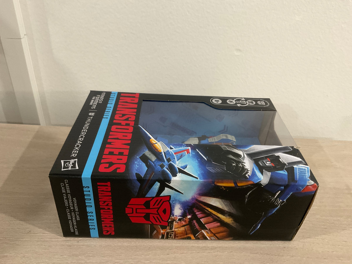 Transformers Studio Series The Transformers: The Movie Voyager Class Thundercracker 6.5″ Action Figure - Substandard Box