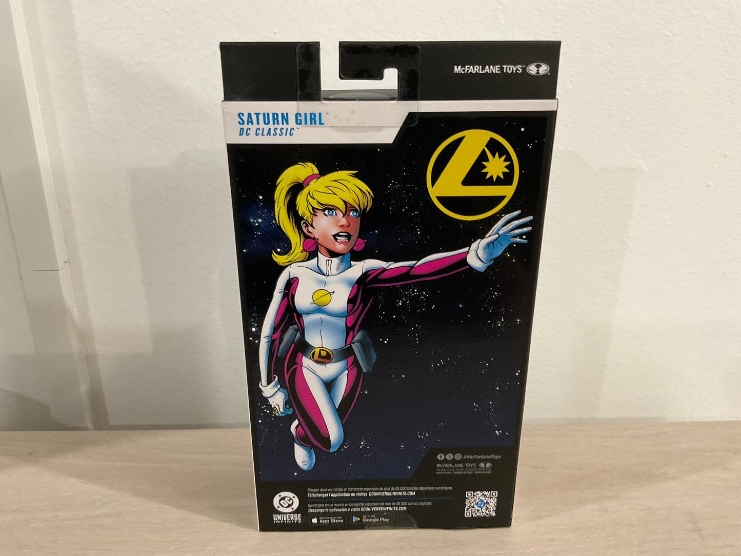 McFarlane DC Multiverse Saturn Girl (DC Classic) Red Platinum Edition 7-Inch Action Figure