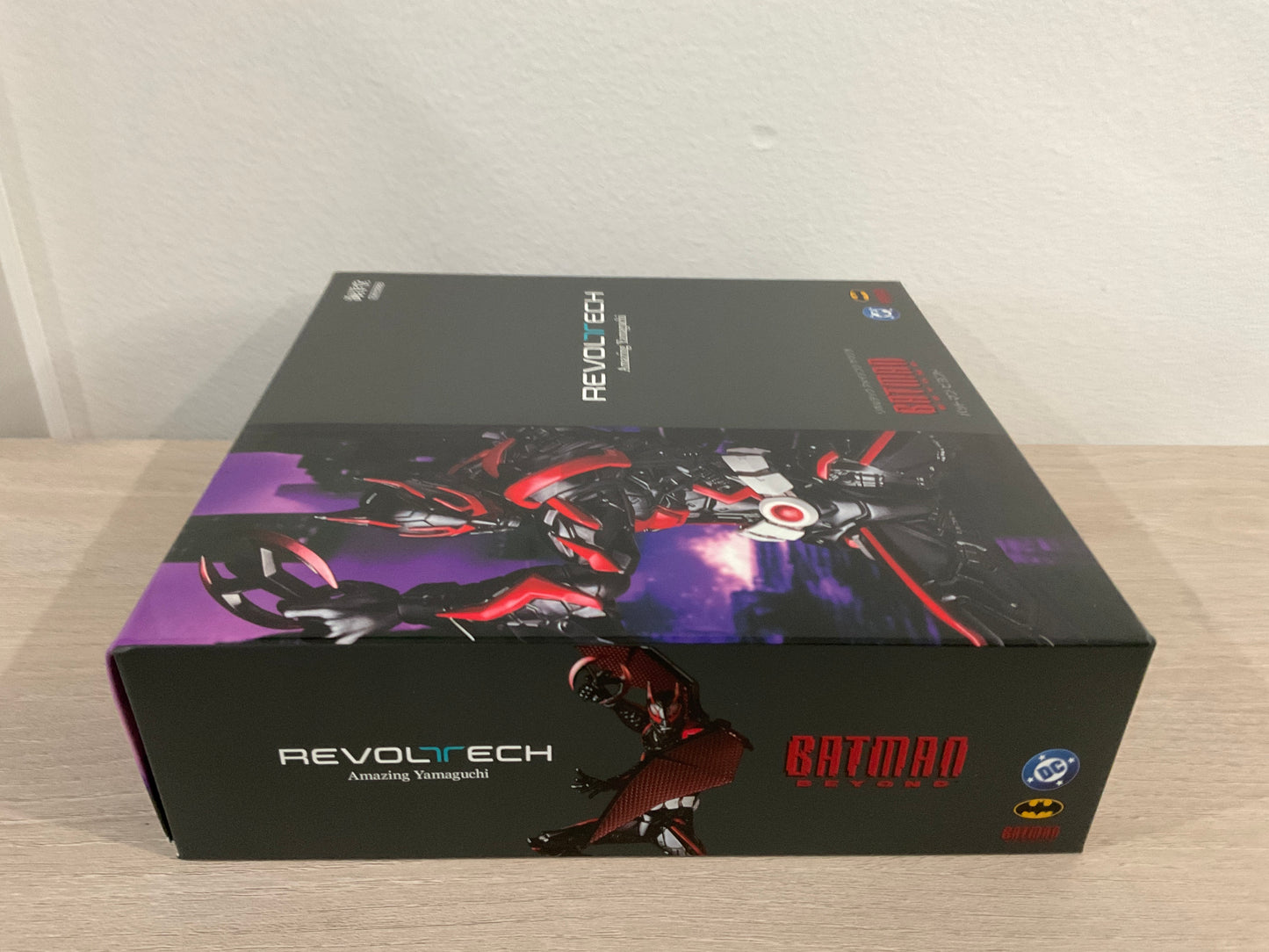 Batman Beyond Revoltech Amazing Yamaguchi Action Figure