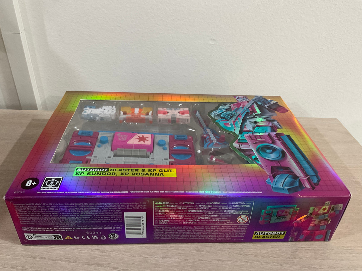 Transformers x Jem and the Holograms Autobot Blaster & KP Cassettes – SDCC 2026 Exclusive