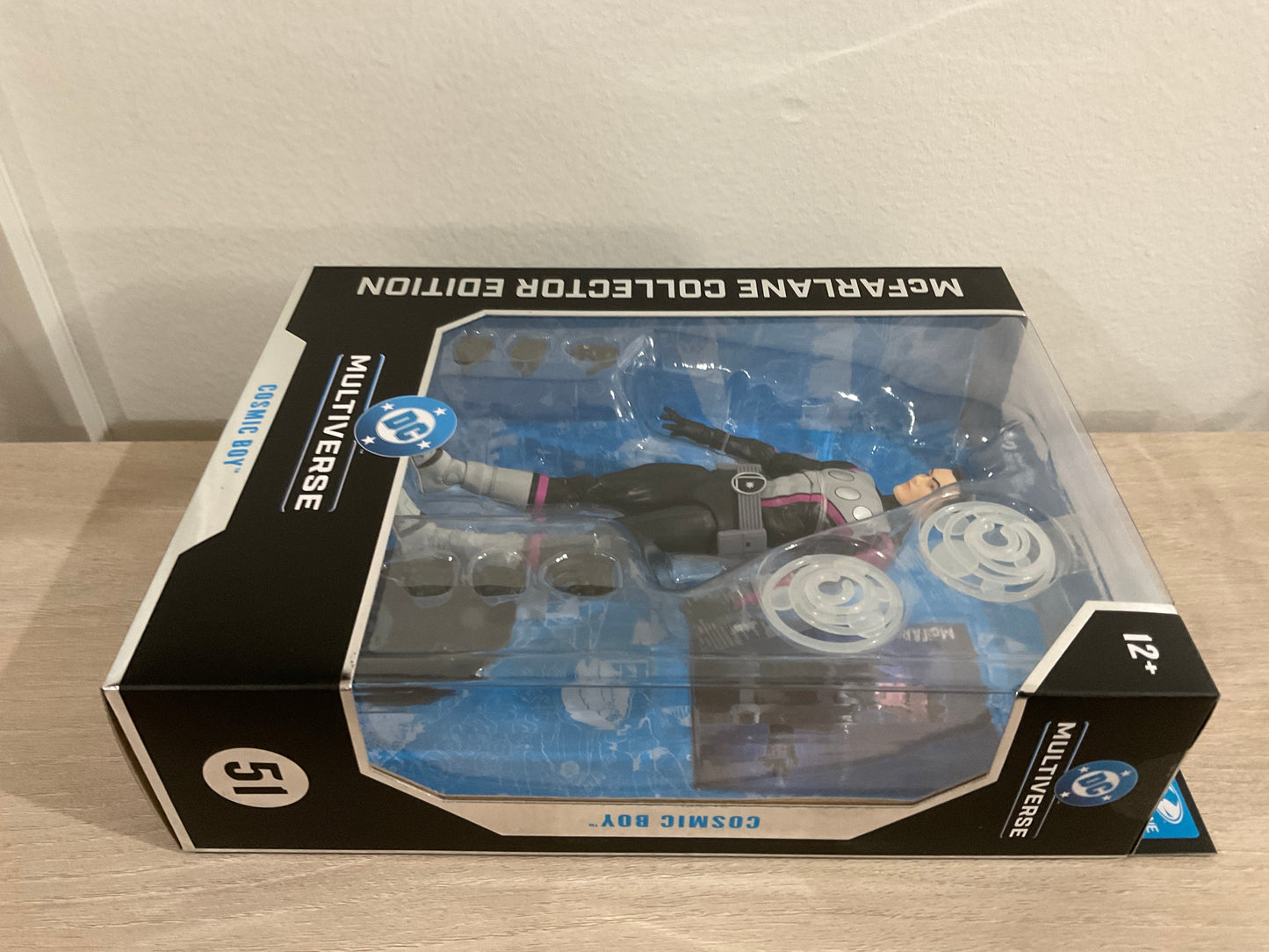 DC McFarlane Collector Edition Wave 13 #51 Cosmic Boy (Final Crisis) 7″ Action Figure