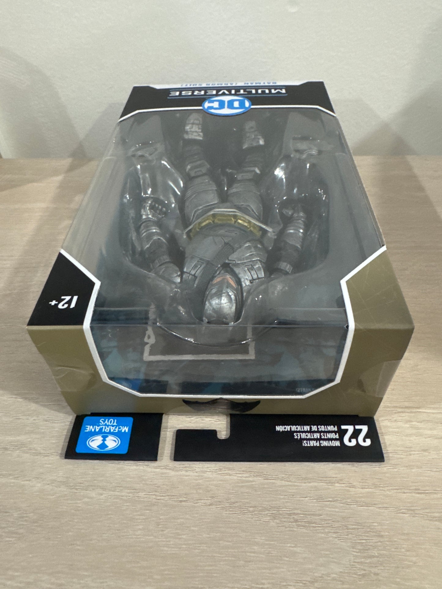 DC Multiverse Wave 20 Batman Armored Suit Batman v Superman: Dawn of Justice 7-Inch Scale Action Figure
