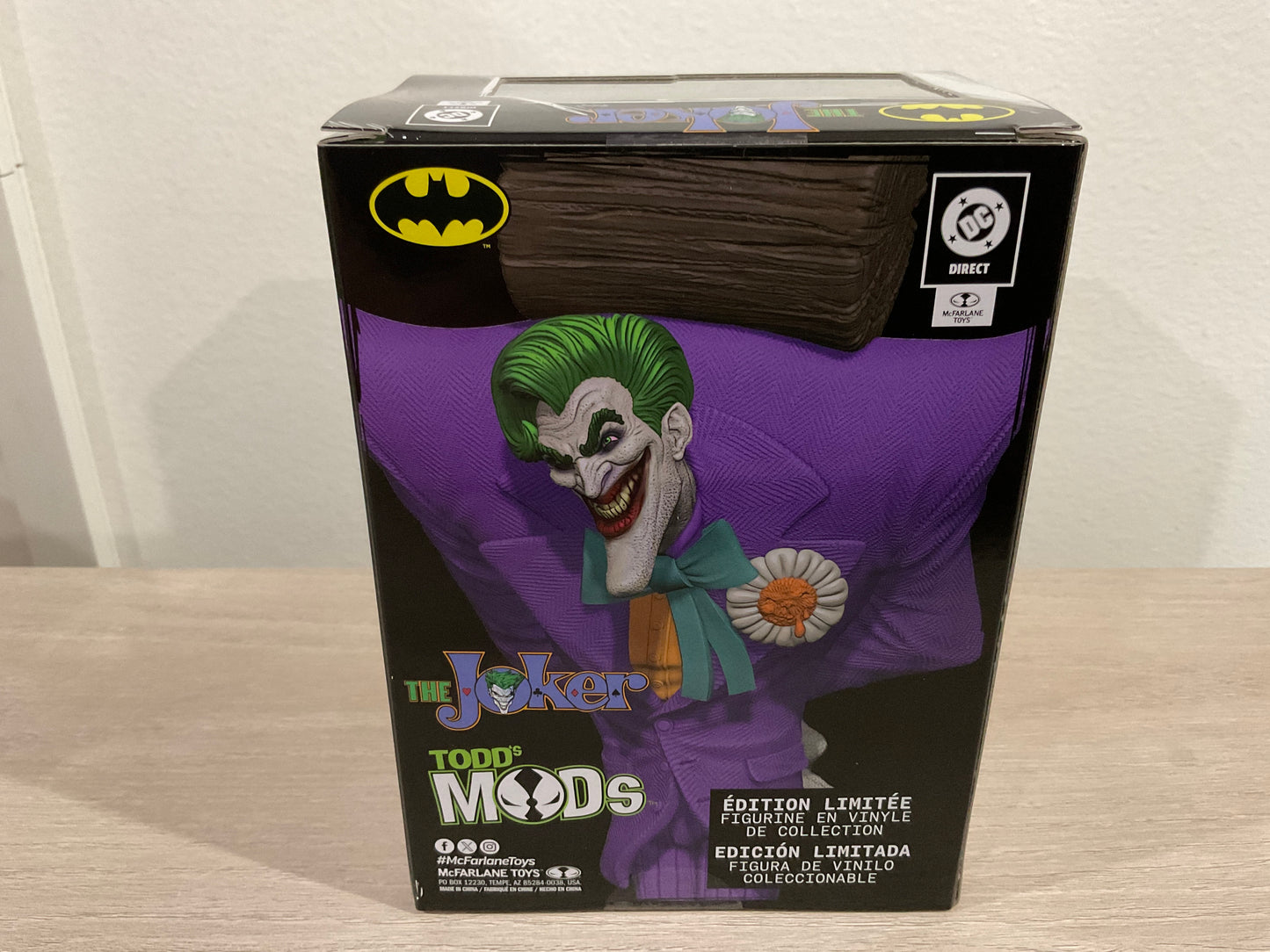 DC Direct Collector Vinyl Wave 5 The Joker Todd's Mods Limited Edition 4 1/2-Inch Scale Posed Figure