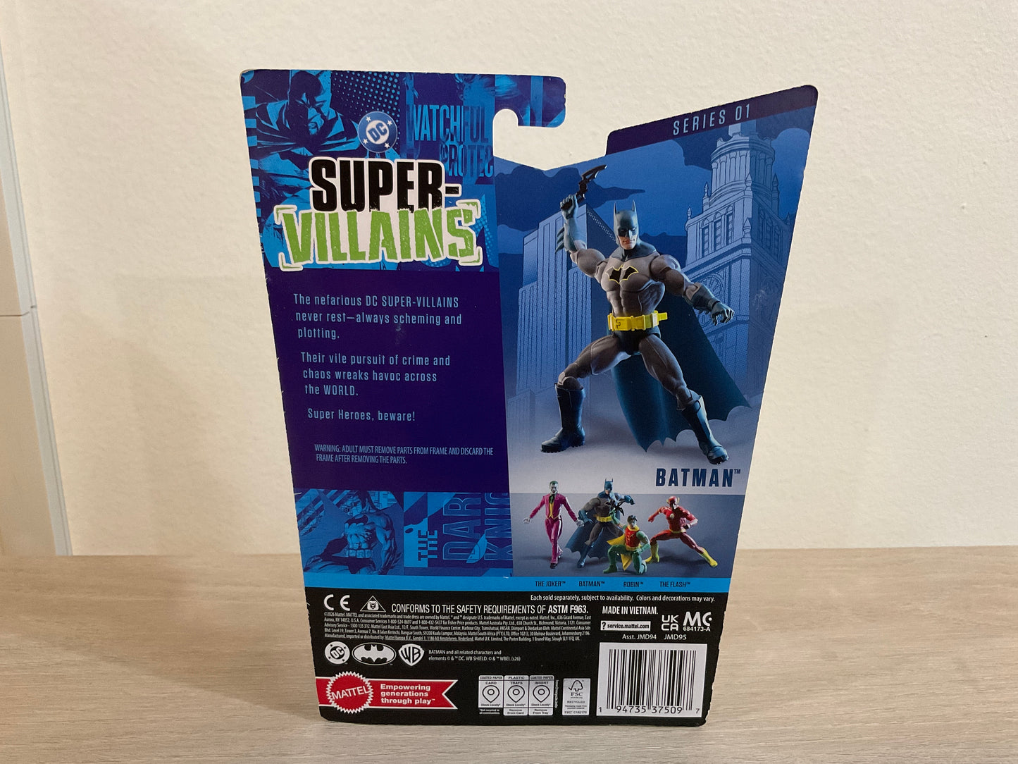 Batman Action Figure – DC Super-Villains Series 01 6-Inch Figure by Mattel