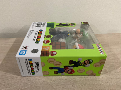 Tamashii Nations Super Mario Luigi S.H.Figuarts Action Figure