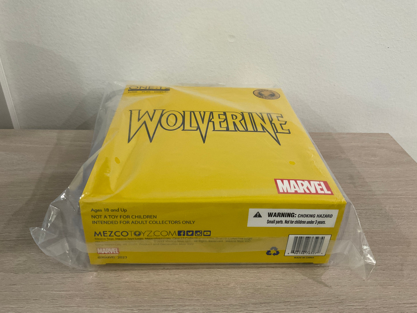 Mezco Toyz ONE:12 Collective Wolverine Uncanny X-Men Edition SDCC 2023 Exclusive