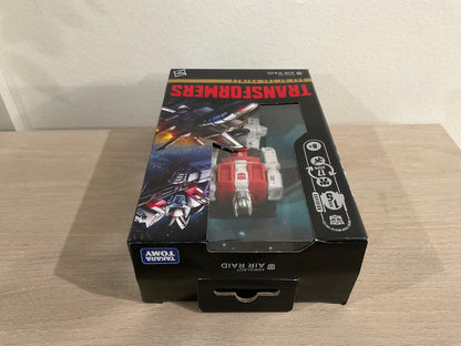 Transformers Generations: Power of the Primes Deluxe Class Air Raid Action Figure