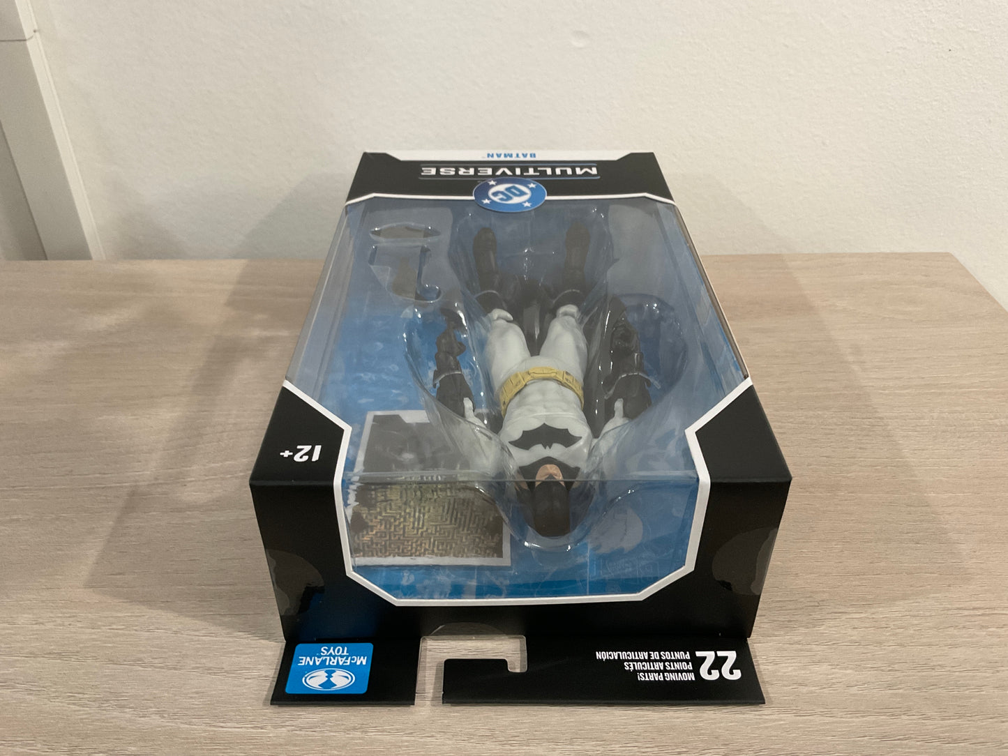DC Multiverse Batman (The New 52) 7-Inch Scale Action Figure