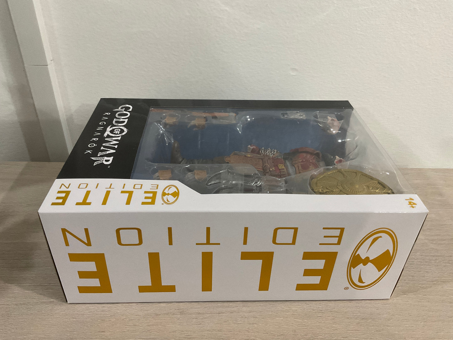 McFarlane Elite Edition #14 God of War Ragnarök Kratos with Ares Armor 7-Inch Scale Deluxe Action Figure