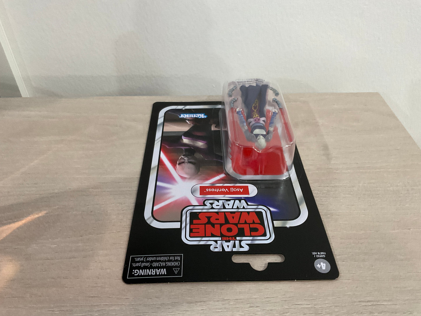 Star Wars The Vintage Collection Asajj Ventress 3.75-Inch Action Figure