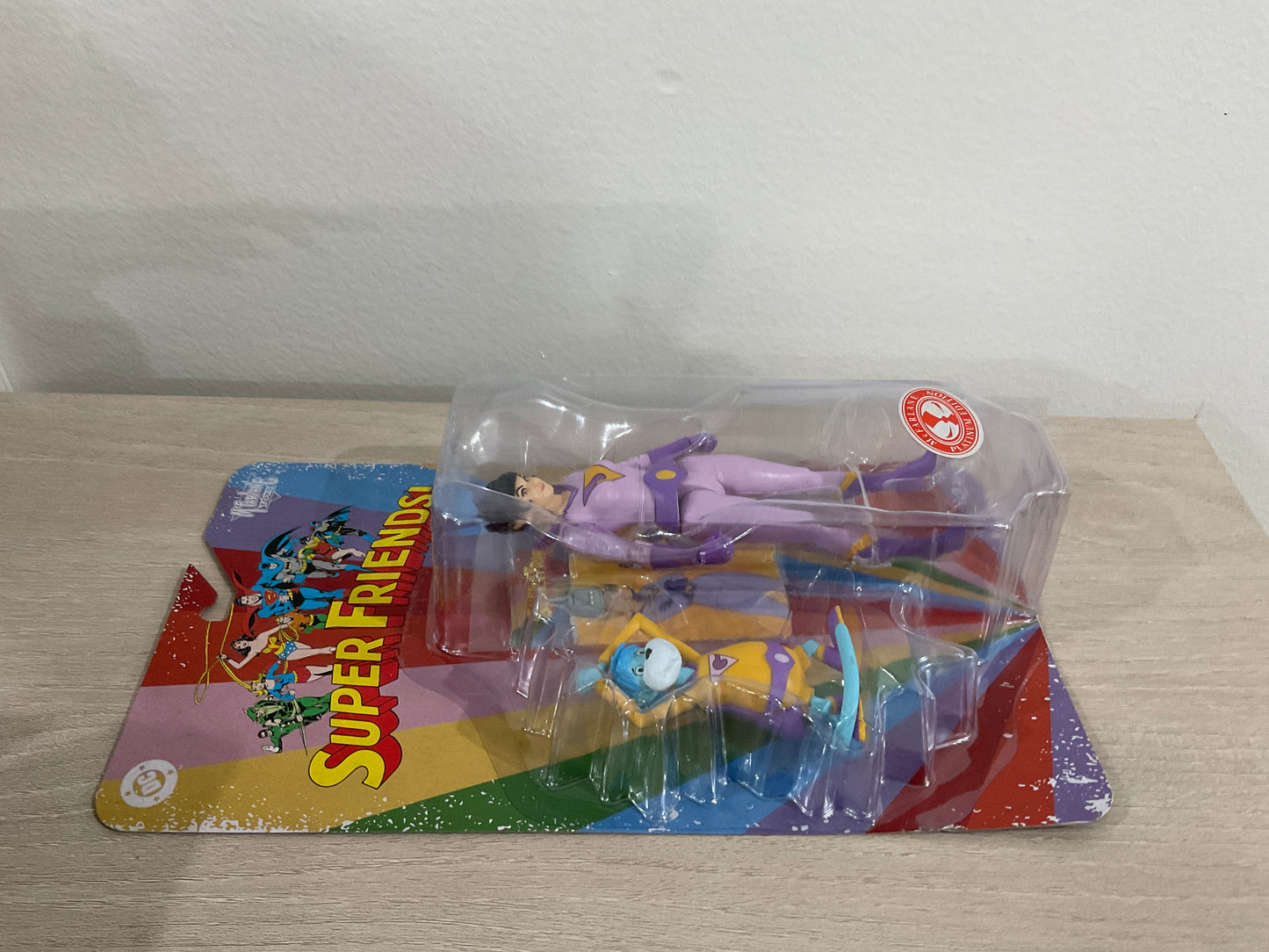 McFarlane DC Retro Super Friends Jayna & Gleek Red Platinum Edition - Substandard