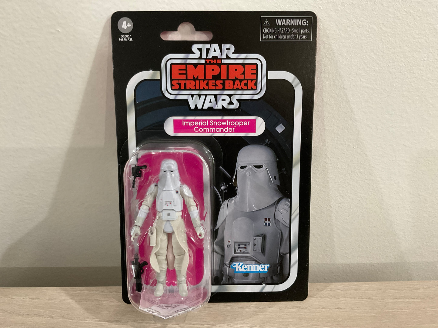 Star Wars Vintage Collection Snowtrooper Commander 3.75-Inch Figure Hasbro