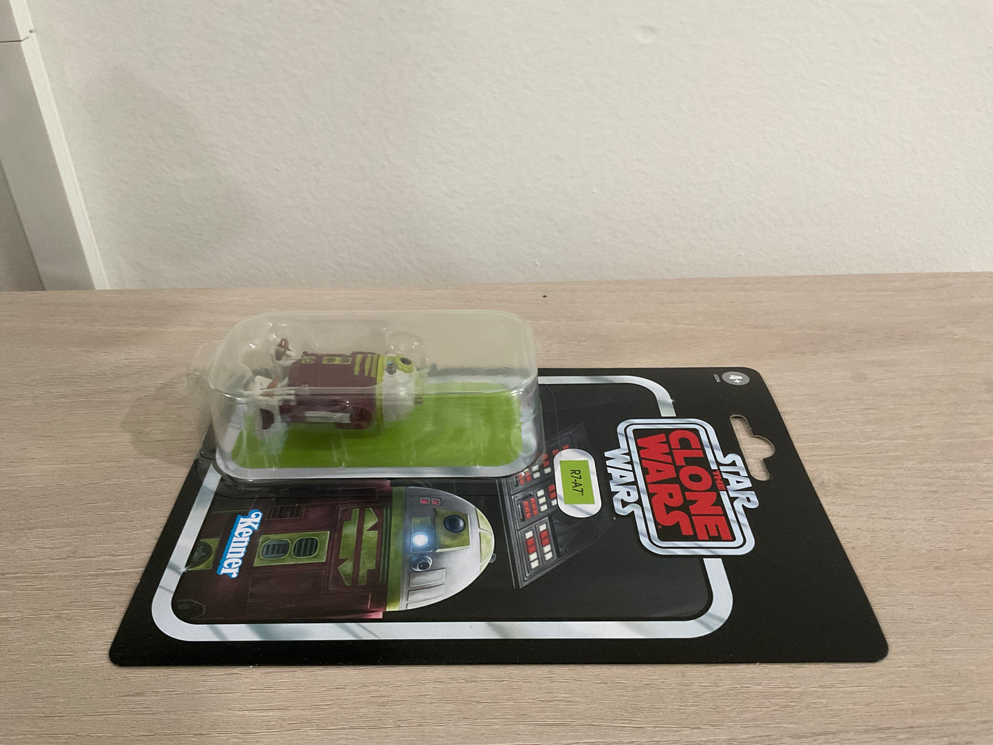 Star Wars The Vintage Collection R7-A7 Escape from Order 66 Droid Figure