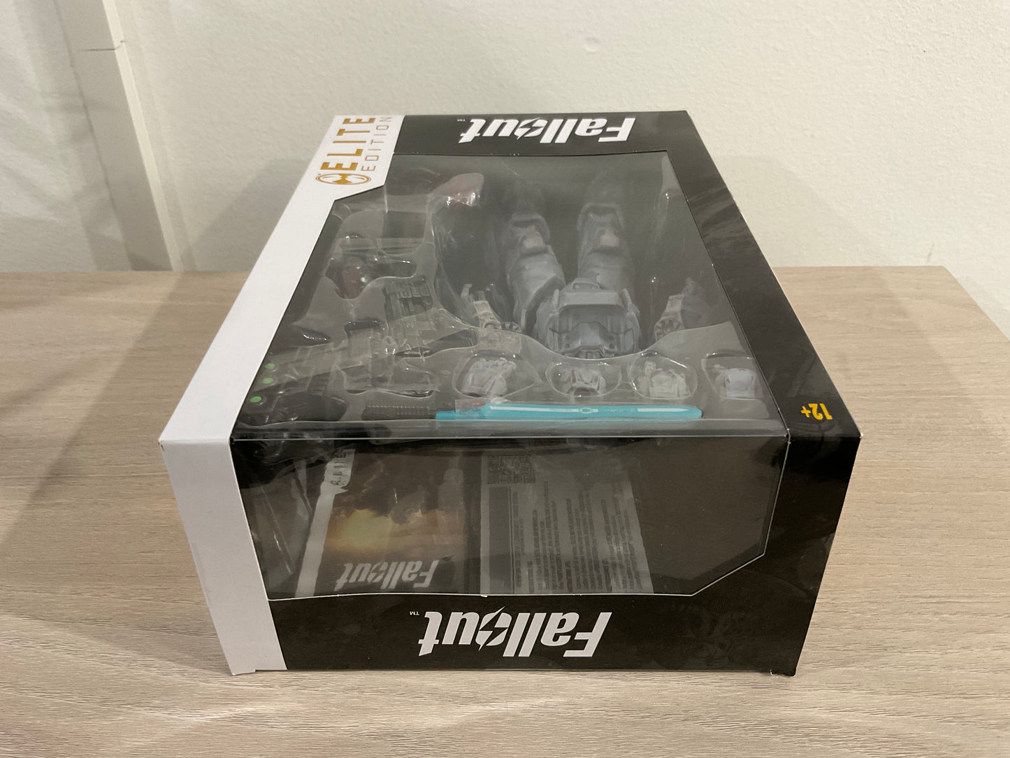 Fallout 76 T-60 Power Armor Elite Edition #3 McFarlane 7-In Deluxe Action Figure