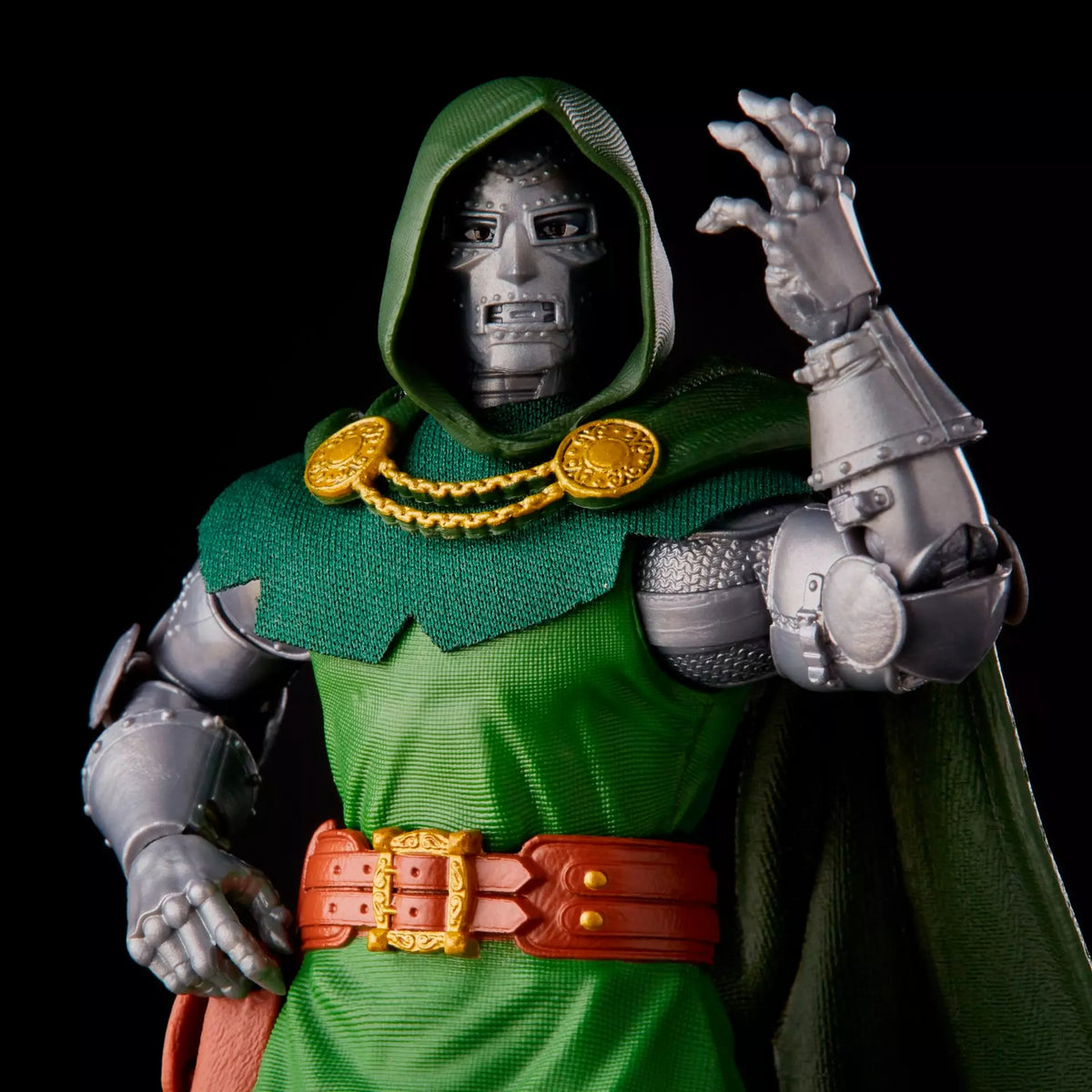 Marvel Legends Series – Doctor Doom 6-Inch Action Figure - Reissue