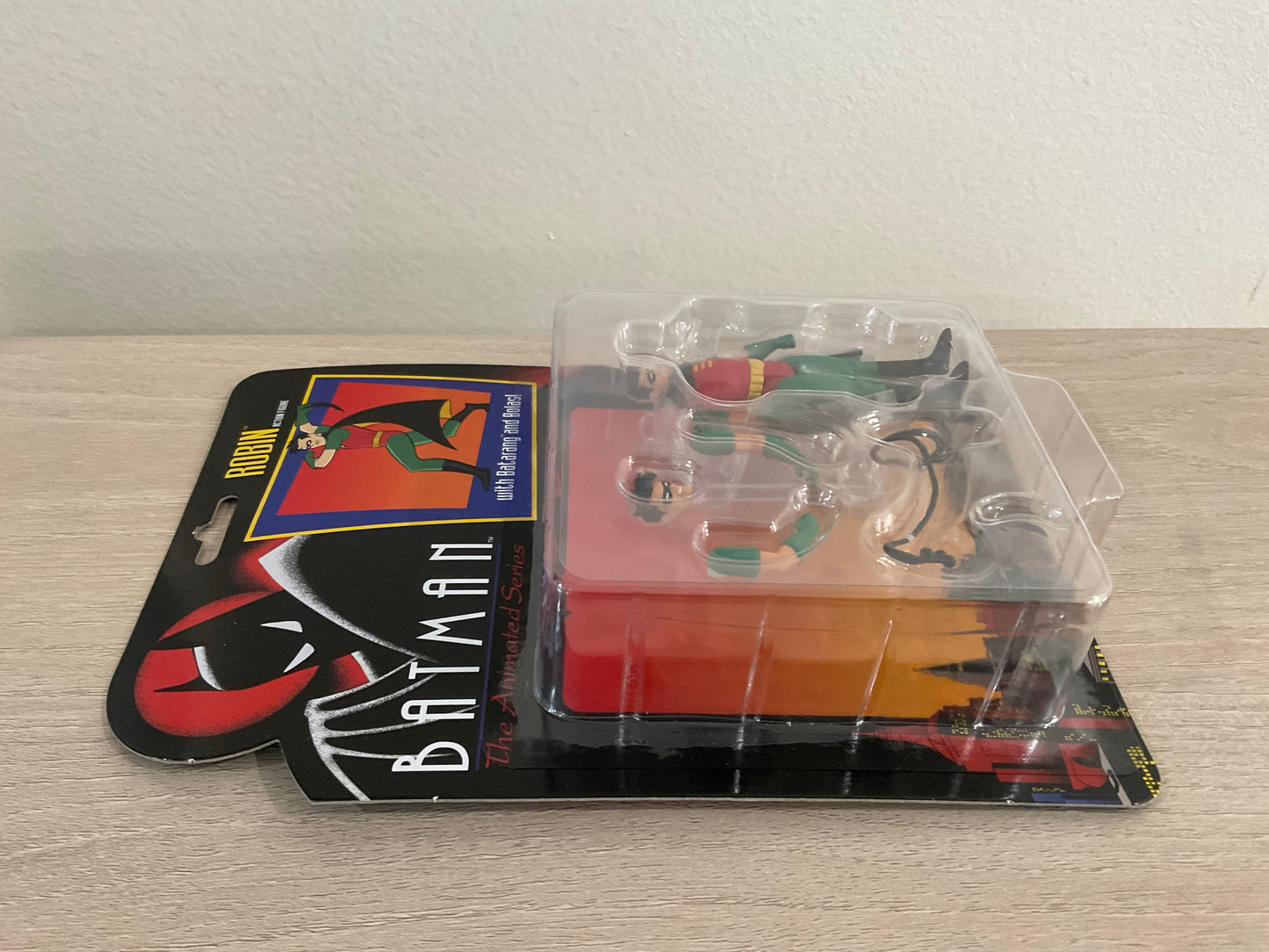 Mezco 5 Points Robin Batman: The Animated Series 3.75-Inch Action Figure