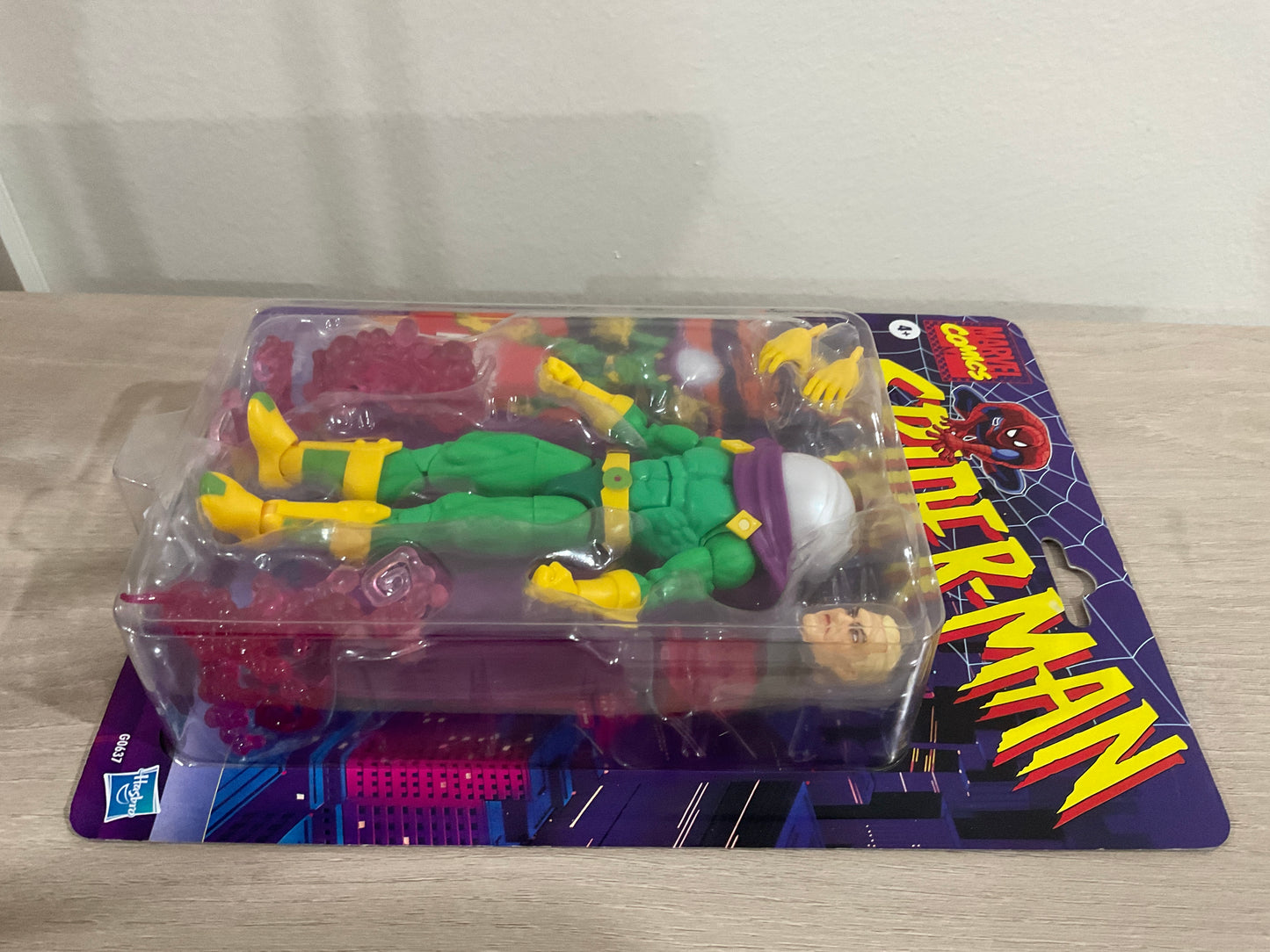 Marvel Legends Series Marvel’s Mysterio Retro Spider-Man 6-Inch Action Figure