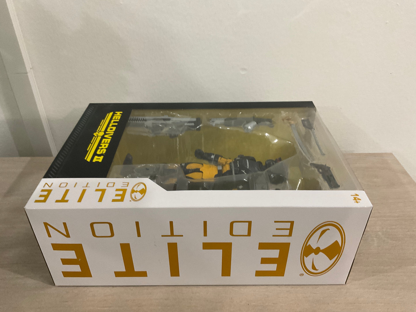 Helldivers II SA-04 Combat Technician McFarlane Elite Edition #14 7-Inch Deluxe Action Figure