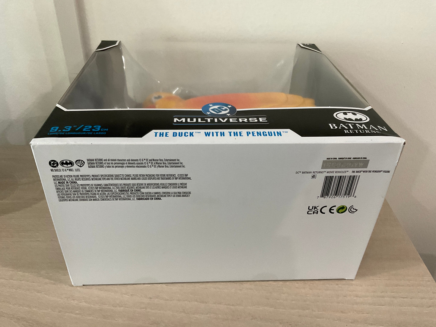 McFarlane Toys DC Multiverse Vehicles Batman Returns: The Duck with Penguin 7-Inch Figure Set (Substandard 2)