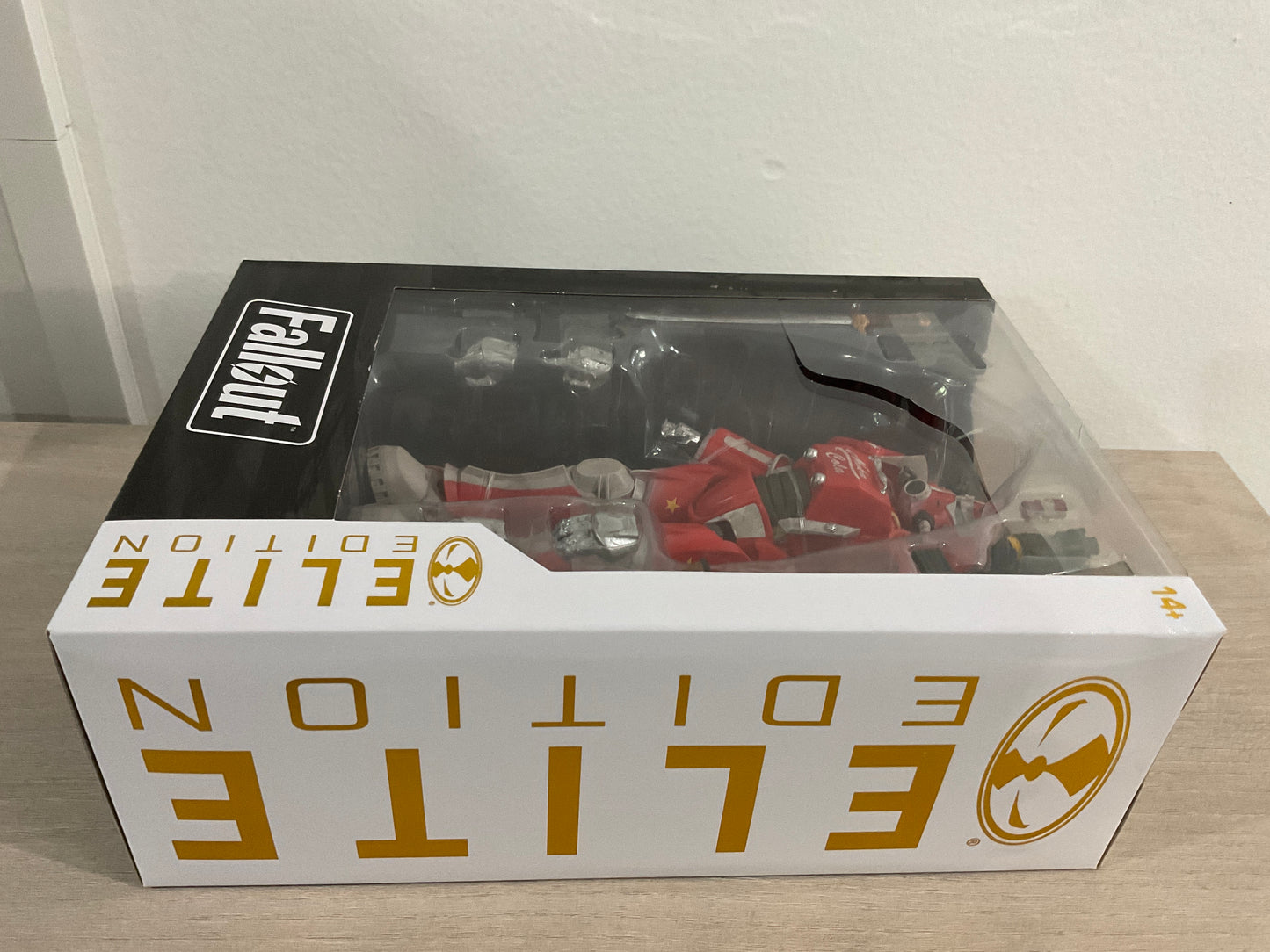 McFarlane Toys Fallout Elite Edition #13 T-45B Nuka Cola 7" Deluxe Action Figure — Substandard Package 2